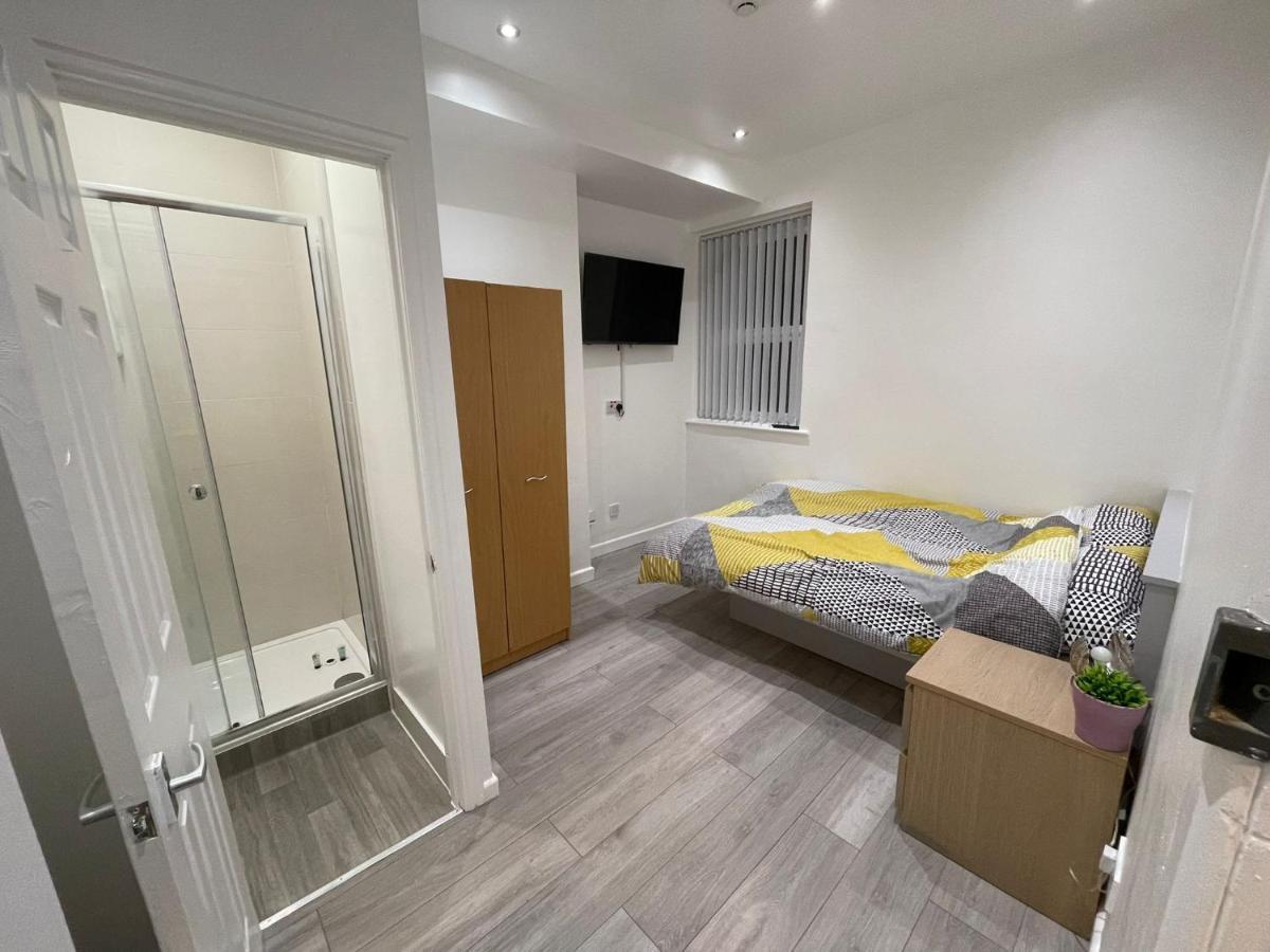 Selection Of Stylish Apartments Within Walking Distance Of Cardiff City Centre Bagian luar foto